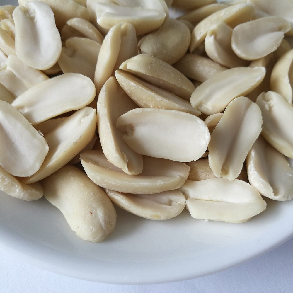 Split blanched monkey nut